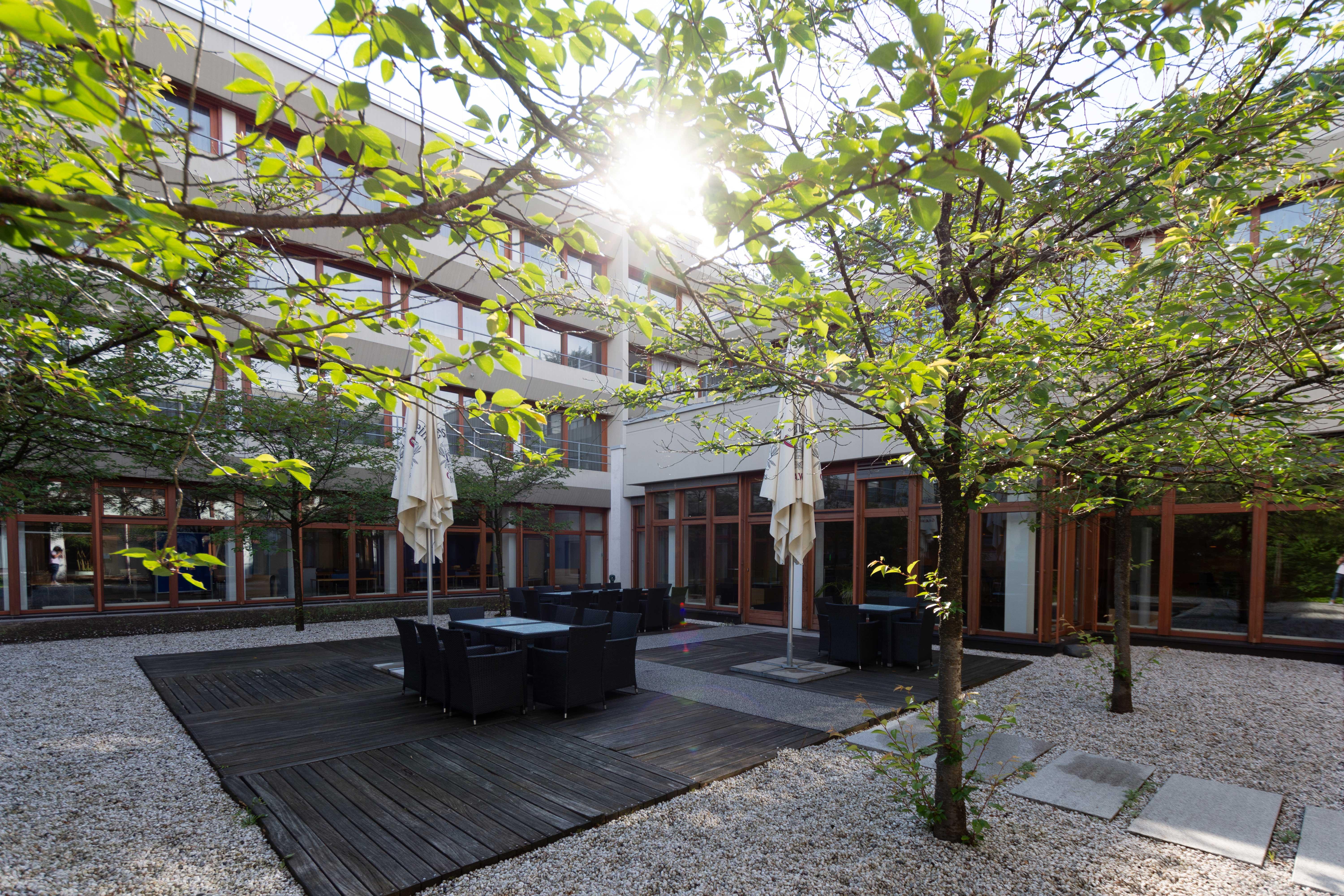 Отель Bold Campus Кёнигштайн  Экстерьер фото
